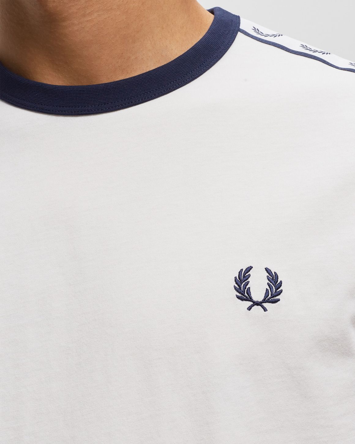 Fred Perry TAPED RINGER TEE – Ansicht 3