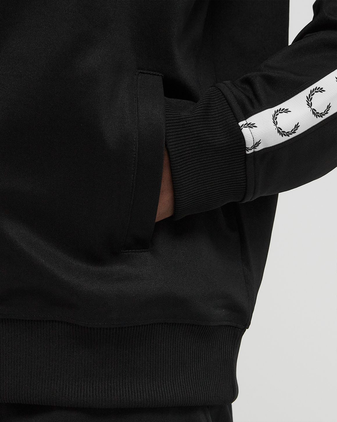 Fred Perry TAPED TRACK JACKET – Ansicht 4