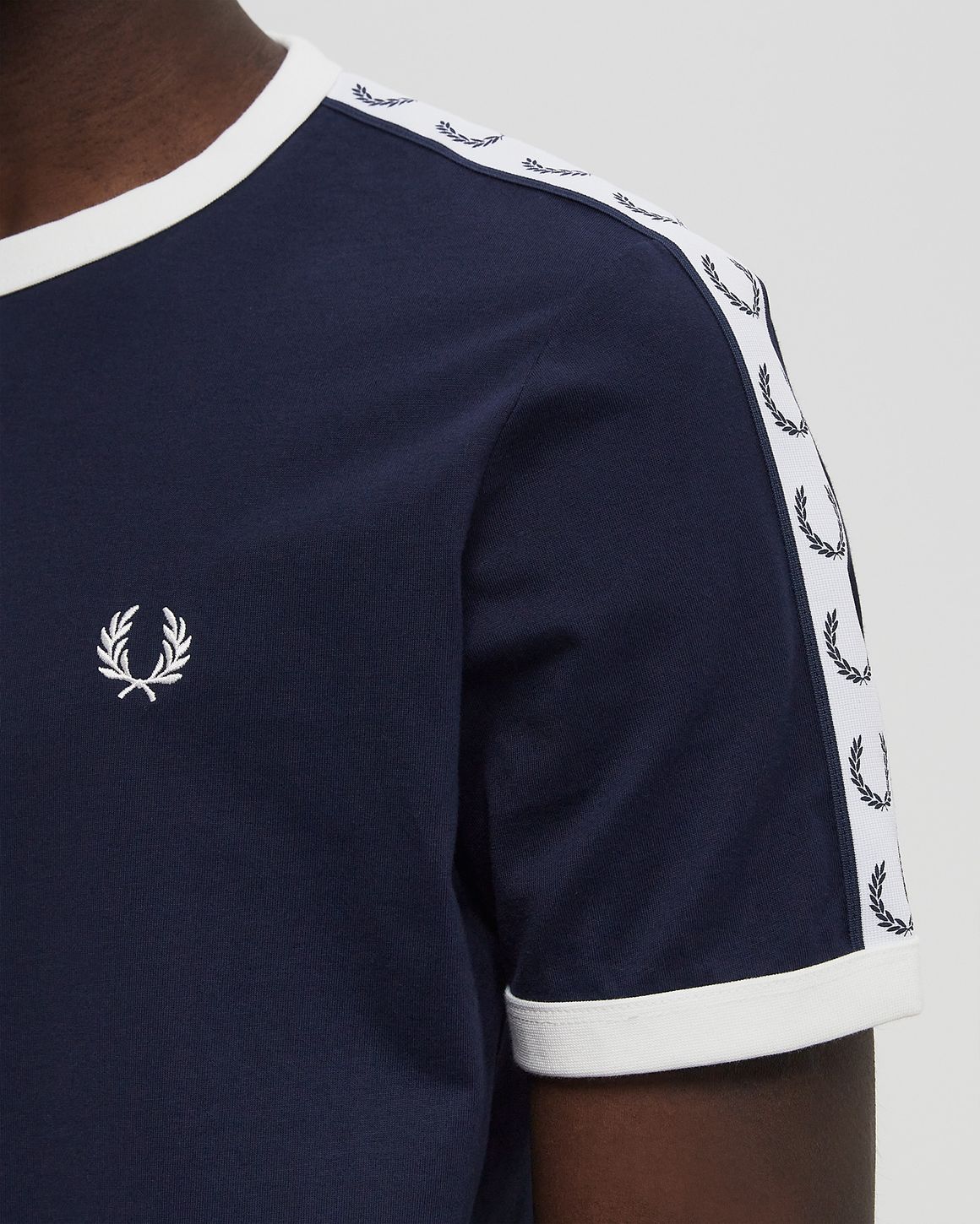 Fred Perry TAPED RINGER TEE – Ansicht 3