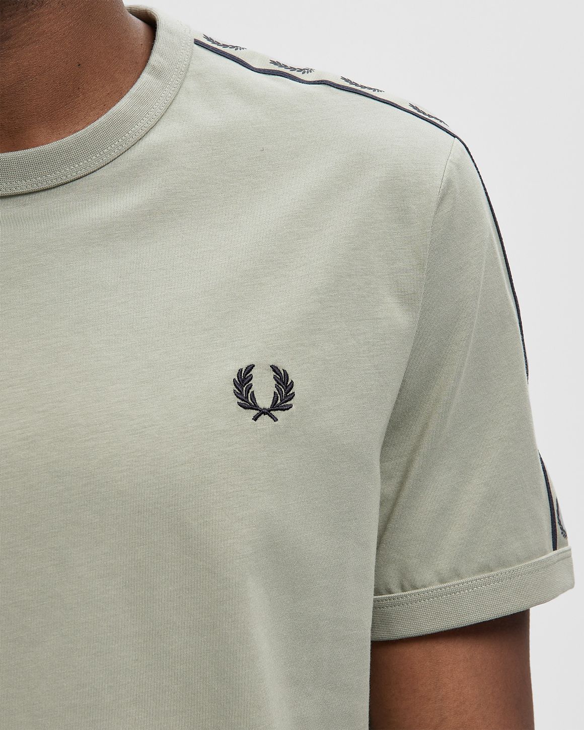 Fred Perry CONTRAST TAPE RINGER T-SHIRT – Ansicht 3