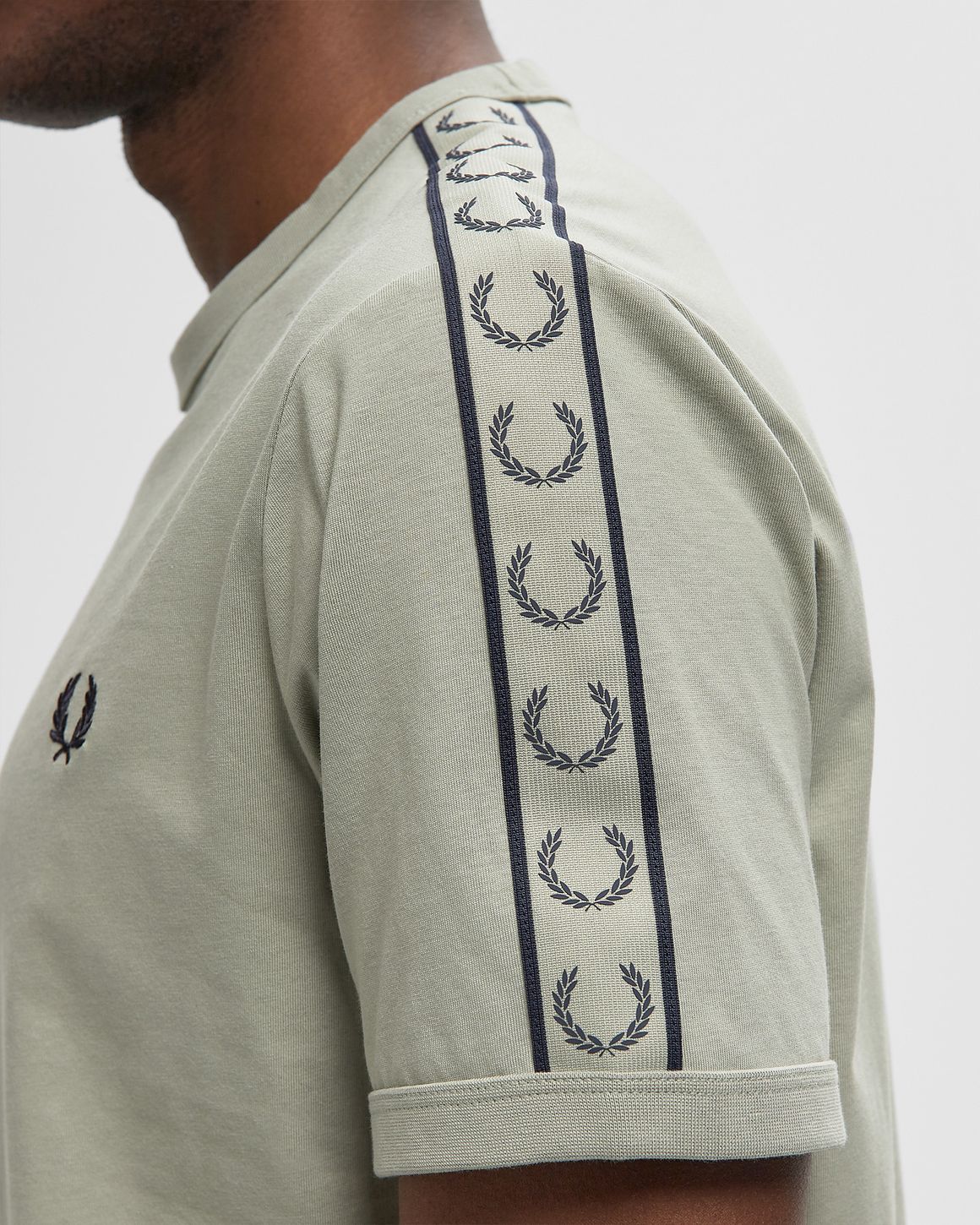 Fred Perry CONTRAST TAPE RINGER T-SHIRT – Ansicht 4