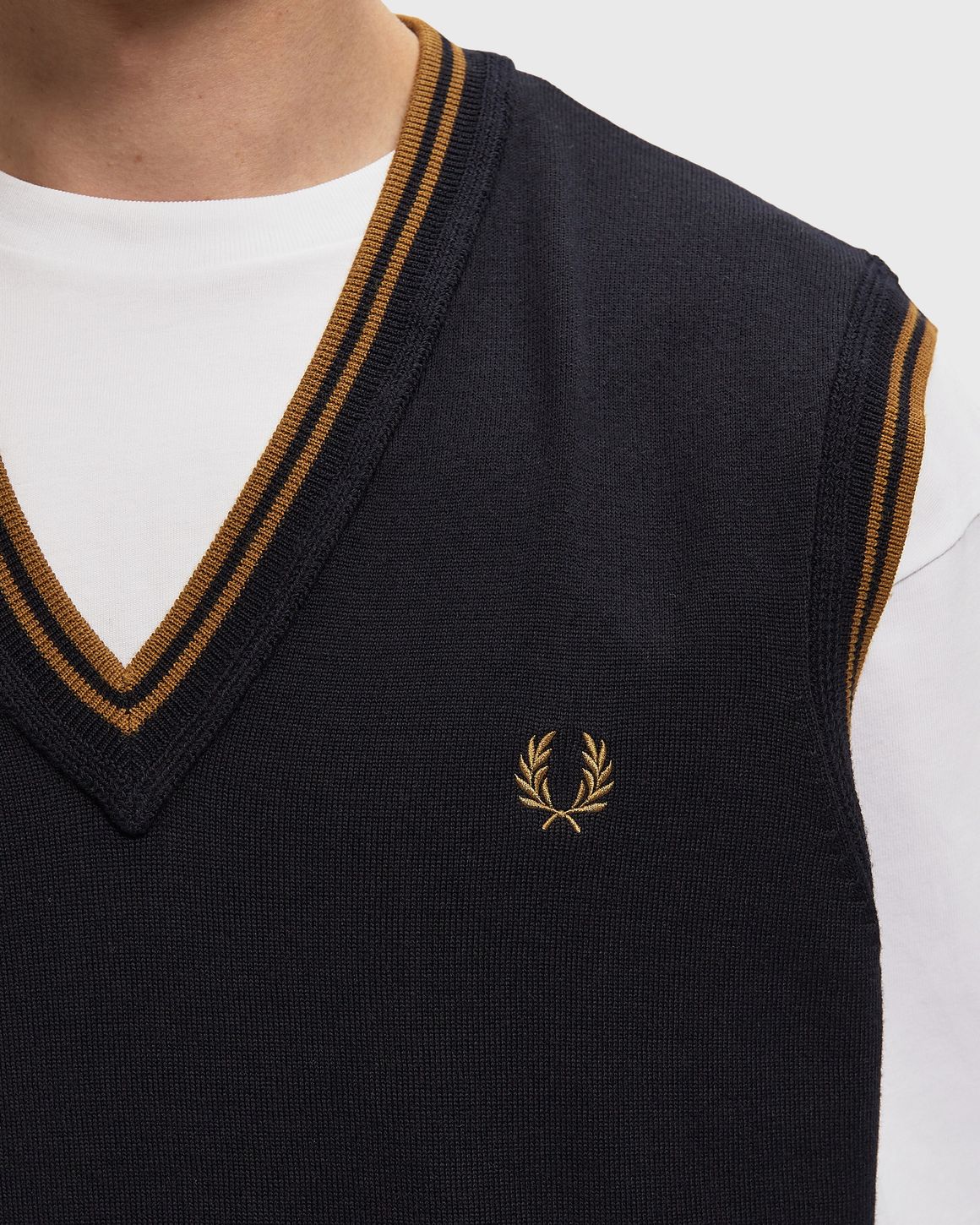 Fred Perry TIPPED V-NECK TANK – Ansicht 3