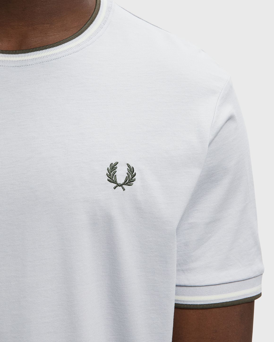 Fred Perry TWIN TIPPED T-SHIRT – Ansicht 4