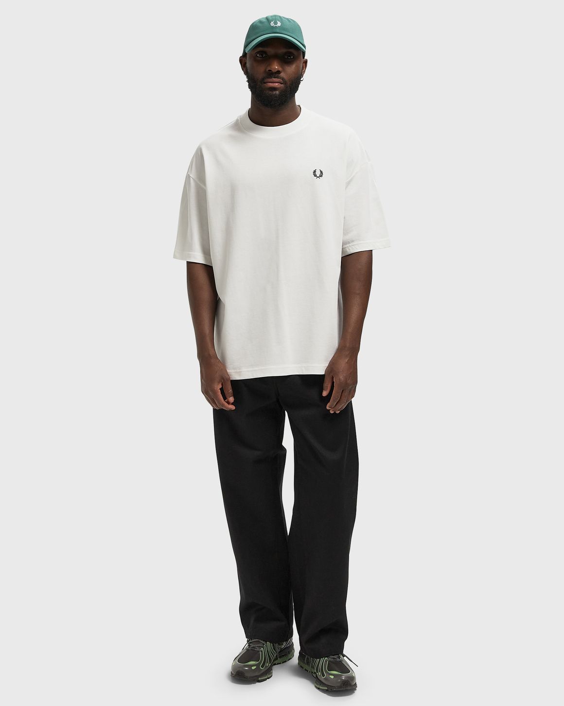 Fred Perry BACK PRINT LRL WREATH T-SHIRT – Ansicht 3