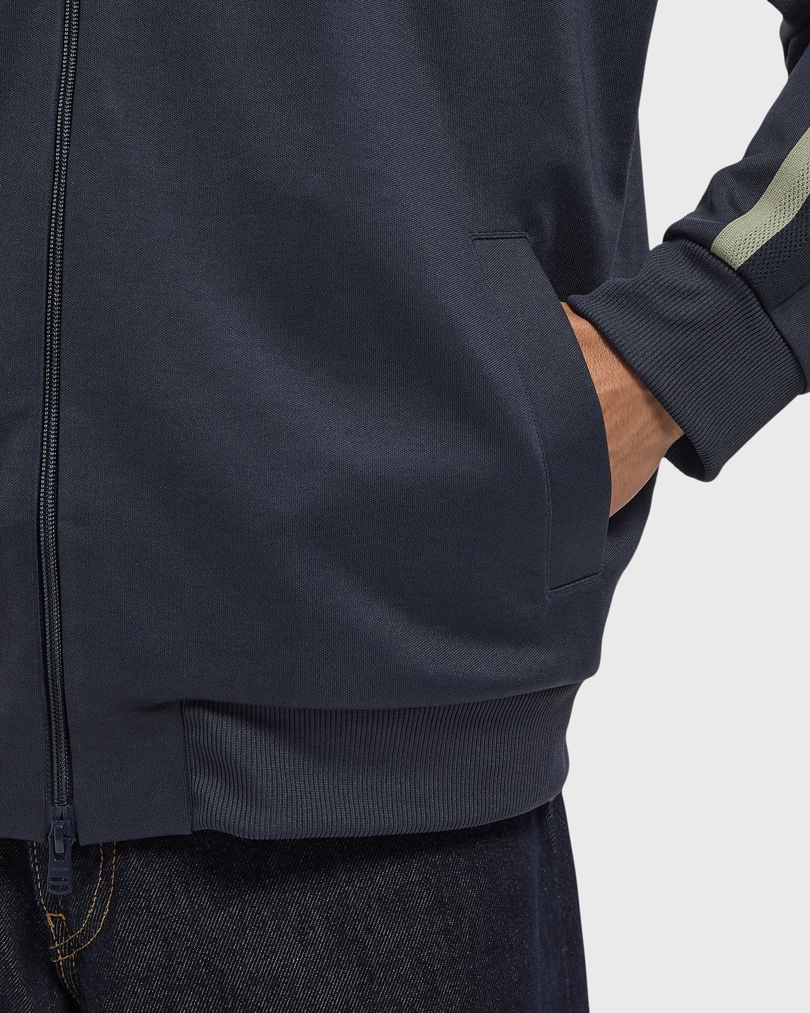 Fred Perry TWO TONE MESH TAPE TRACK JKT – Ansicht 5