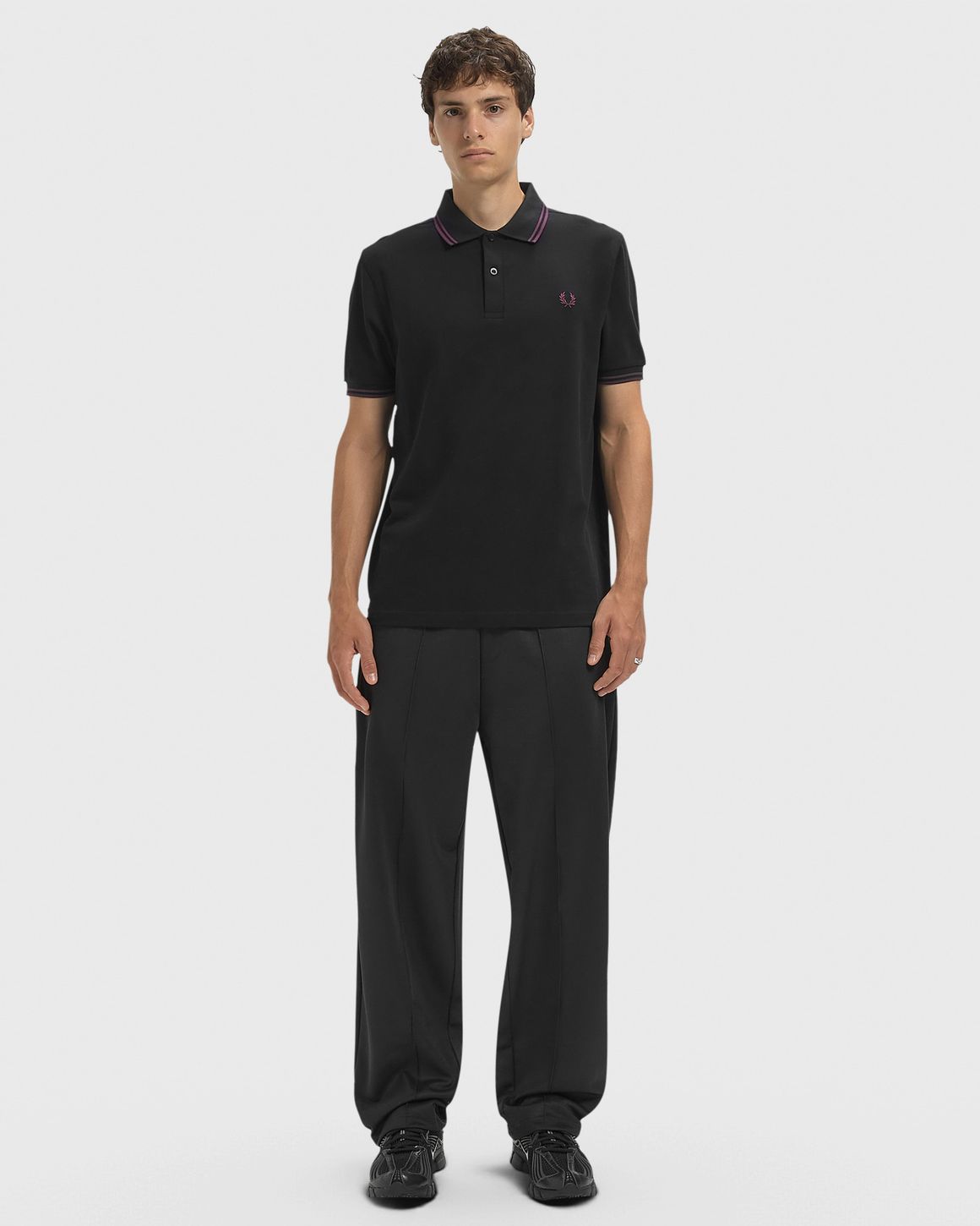 Fred Perry LEATHER PATCH TRACK PANT – Ansicht 2