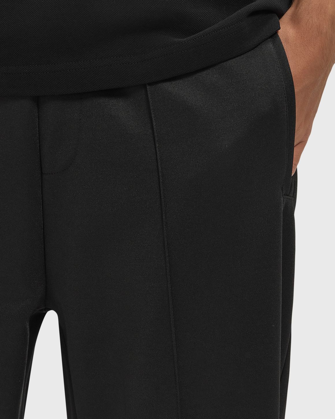Fred Perry LEATHER PATCH TRACK PANT – Ansicht 4