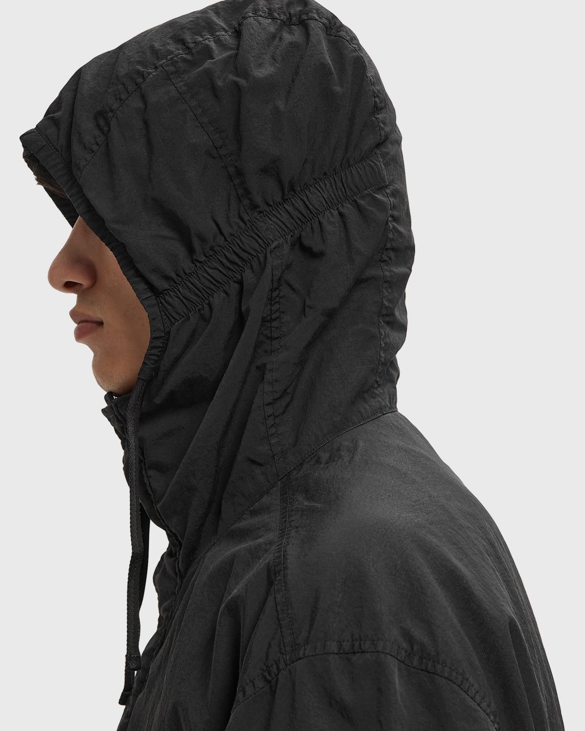 C.P. Company T-ST NYLON HOODED LENS OVERSHIRT – Ansicht 4