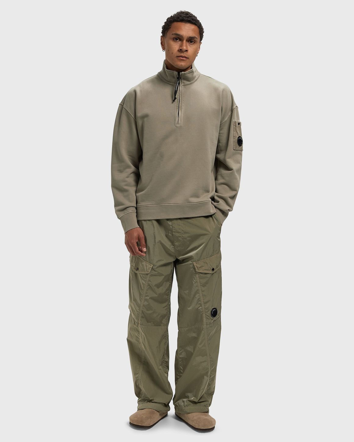 C.P. Company CHROME-R BOXY SEAMLESS CARGO PANTS – Ansicht 2