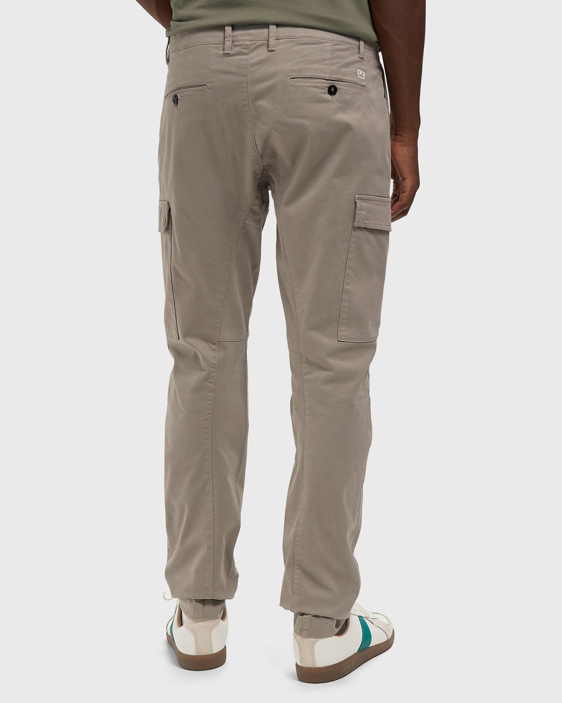 C.P. Company STRETCH SATEEN ERGONOMIC LENS CARGO PANTS – Ansicht 3