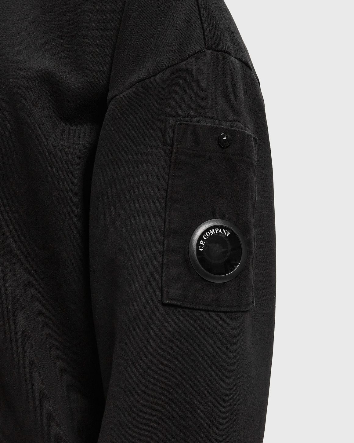 C.P. Company BRUSHED AND EMERIZED DIAGONAL FLEECE MIXED BOXY HALF ZIP LENS SWEATSHIRT – Ansicht 3