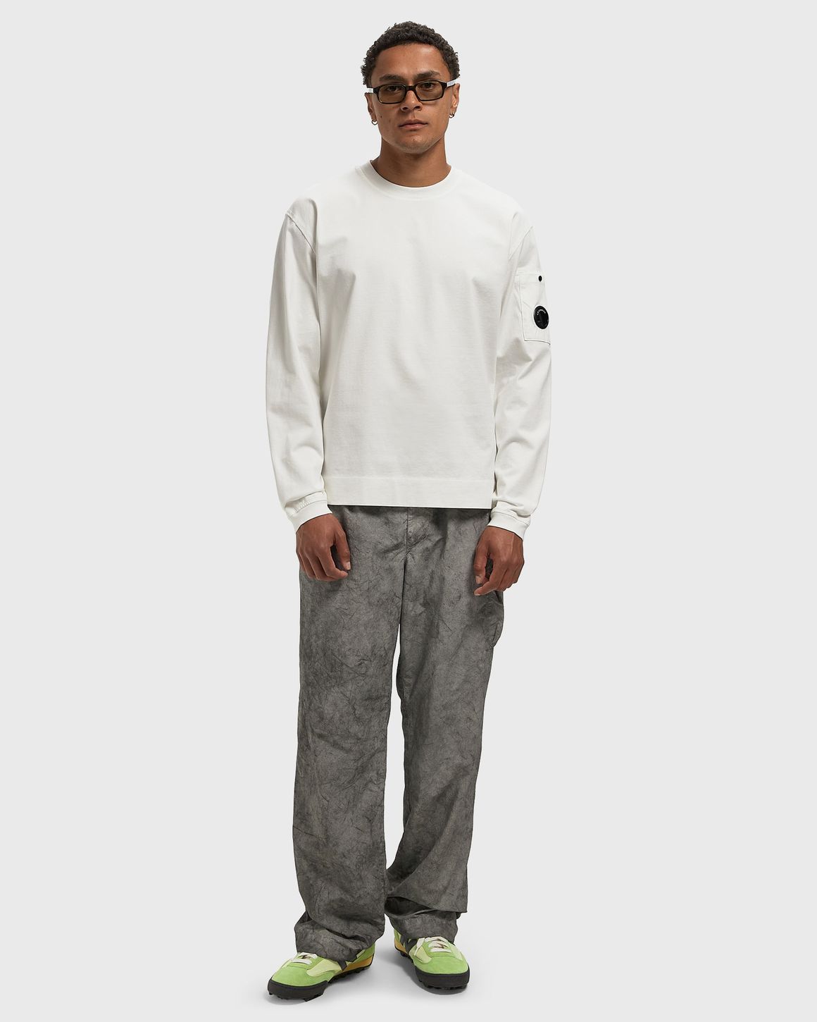 C.P. Company 30/2 MERCERIZED JERSEY TWISTED LONG SLEEVE LENS TEE – Ansicht 2