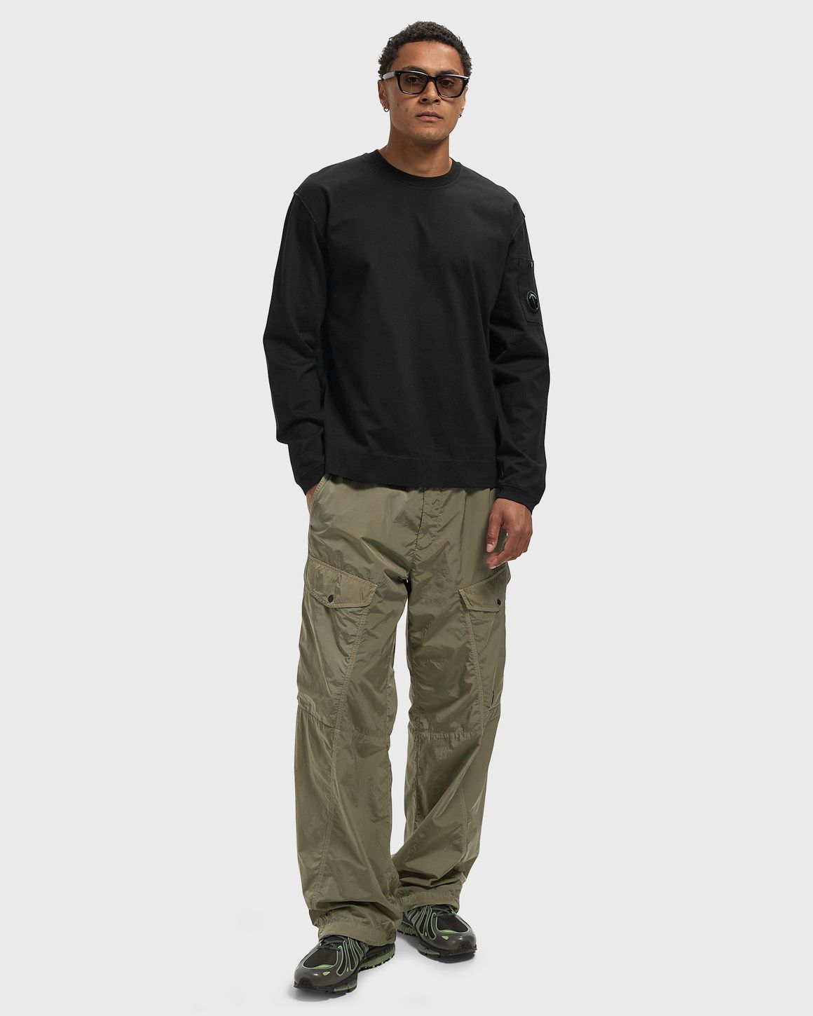 C.P. Company 30/2 MERCERIZED JERSEY TWISTED LONG SLEEVE LENS TEE – Ansicht 2