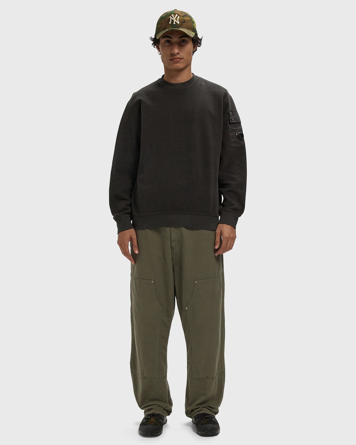 C.P. Company SWEATSHIRTS CREW NECK IN BRUSHED EMERIZED DIAGONAL FLEECE – Ansicht 2