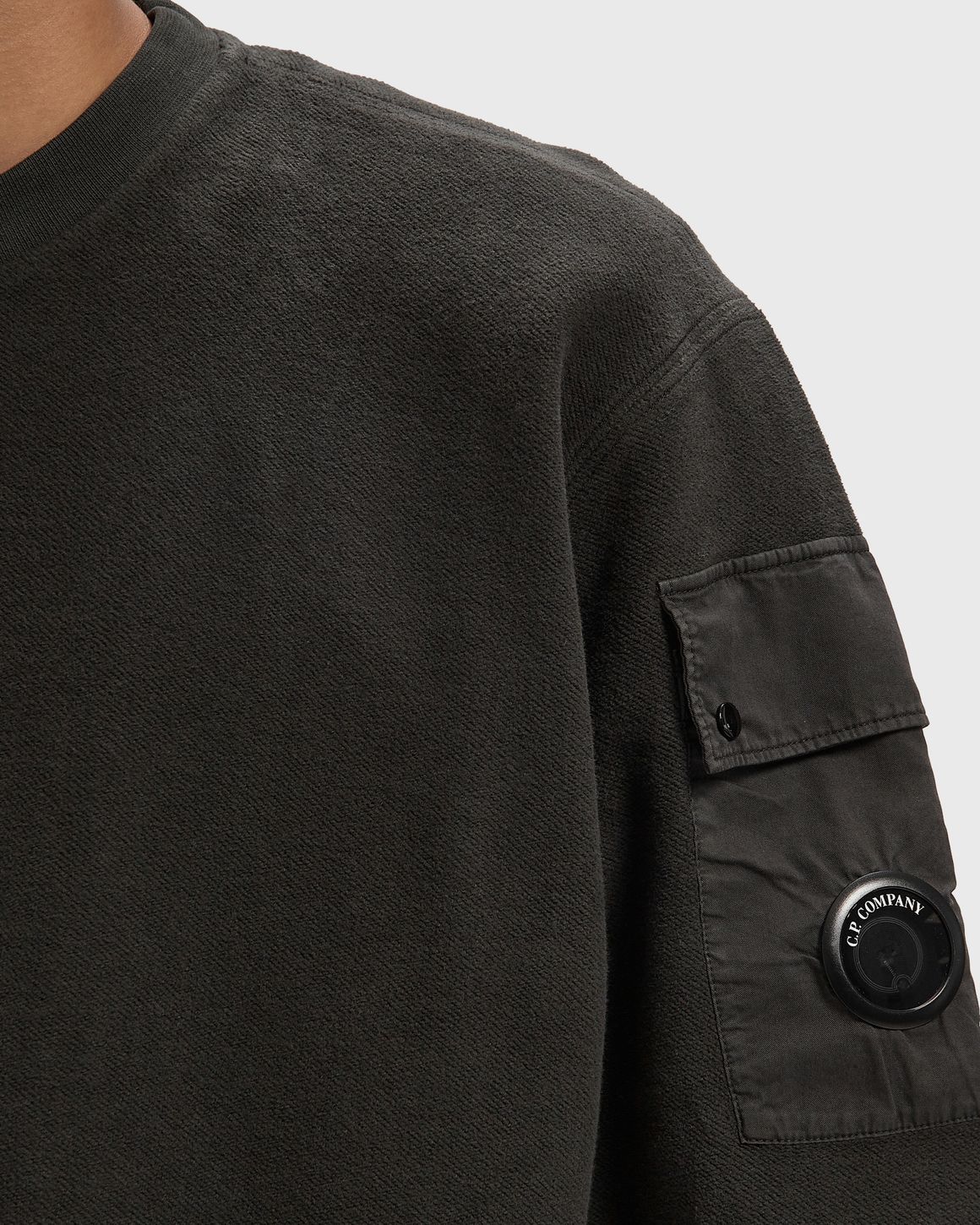 C.P. Company SWEATSHIRTS CREW NECK IN BRUSHED EMERIZED DIAGONAL FLEECE – Ansicht 3