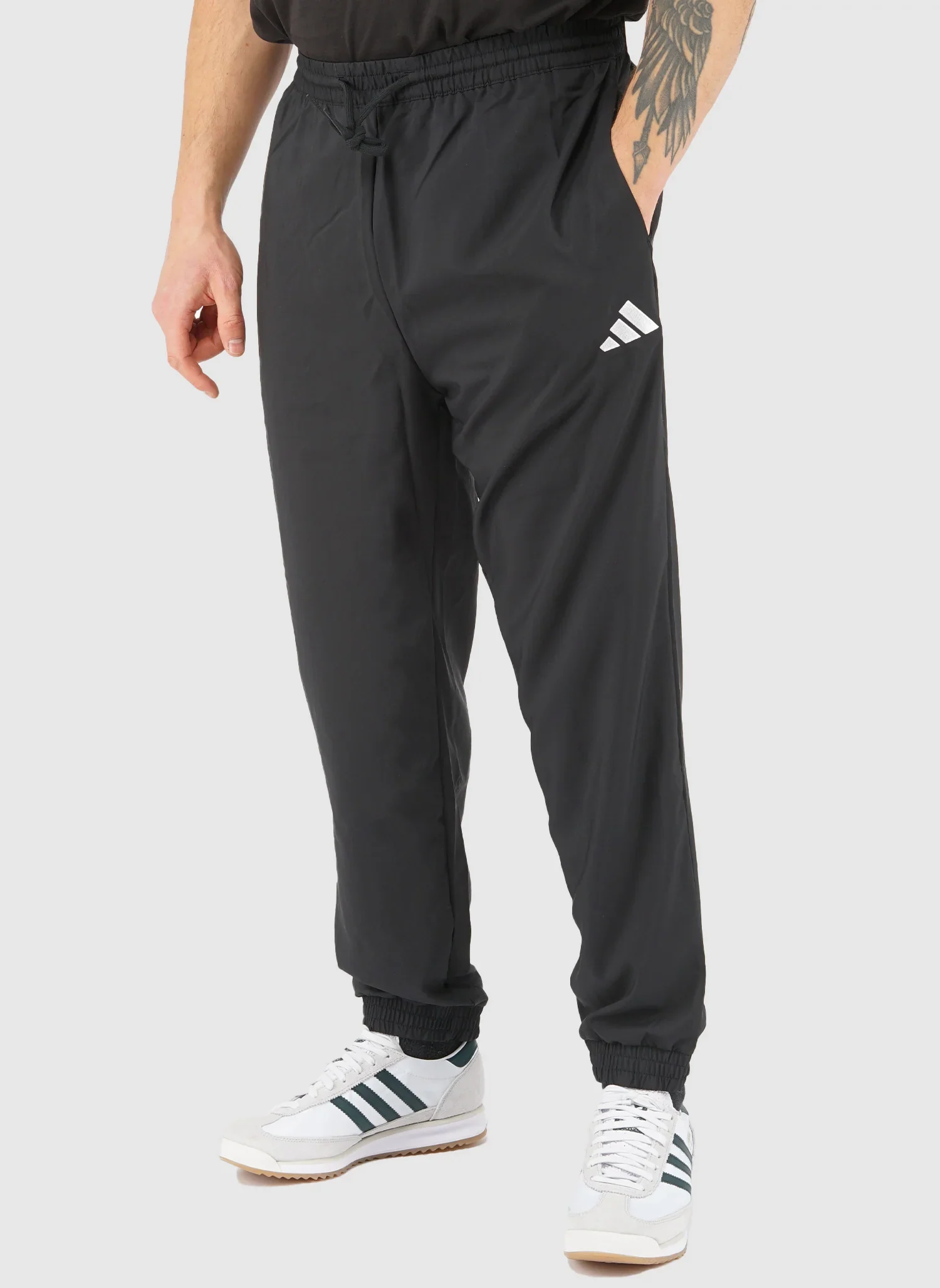 Small Logo Stanford Trackpants - Black/White