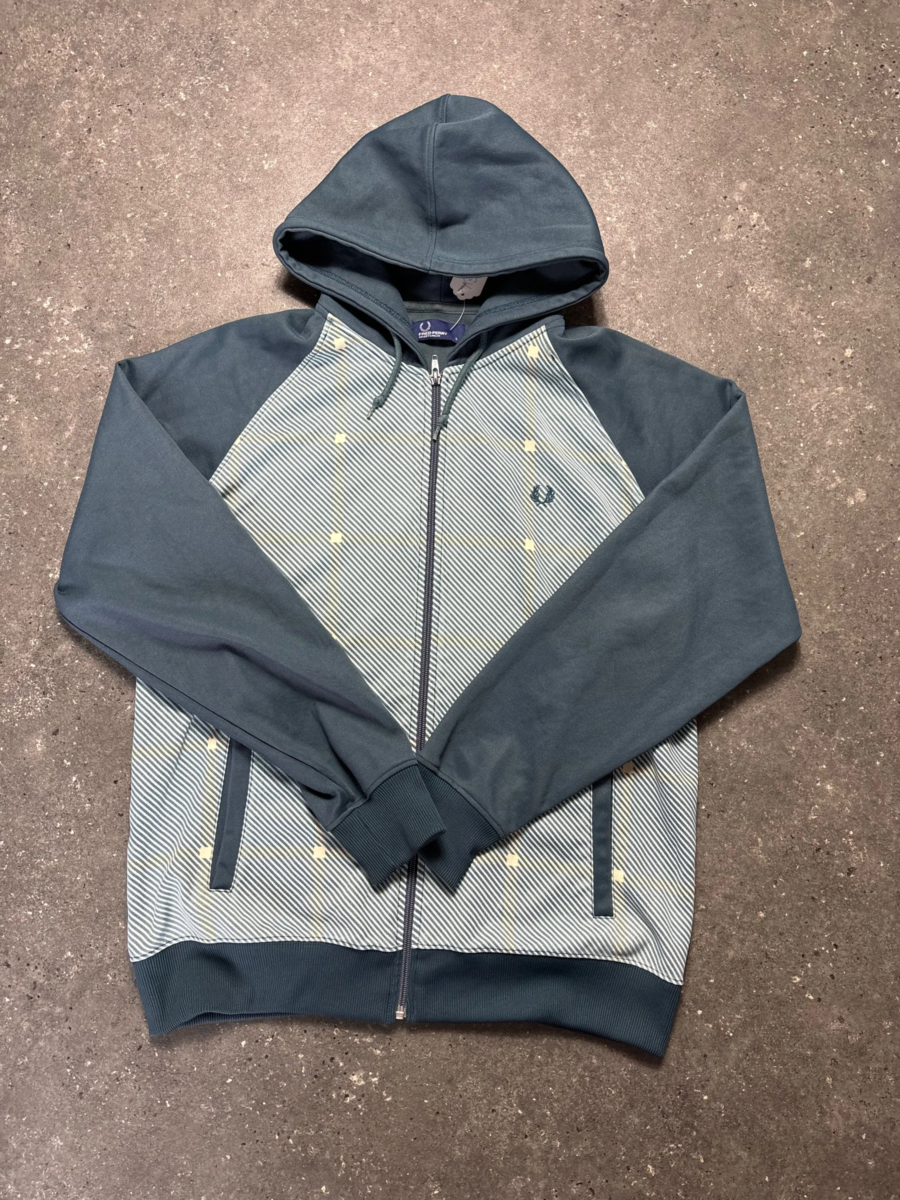 Fred Perry Jacke (L)