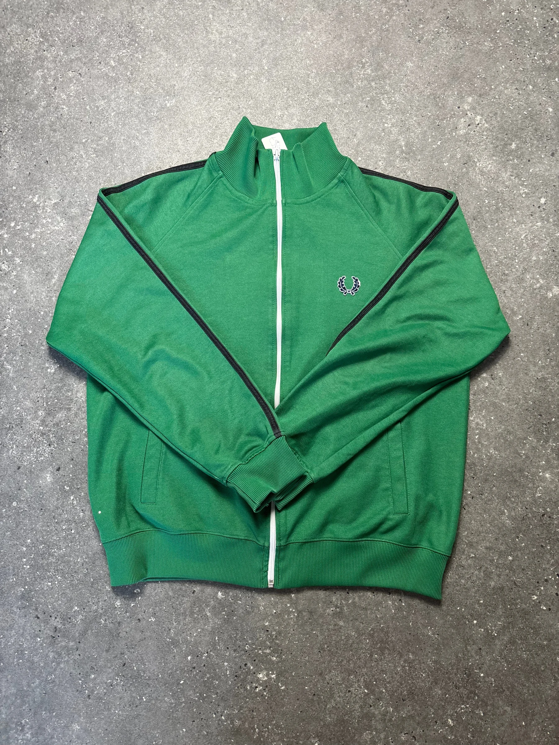 Fred Perry Jacke (L)