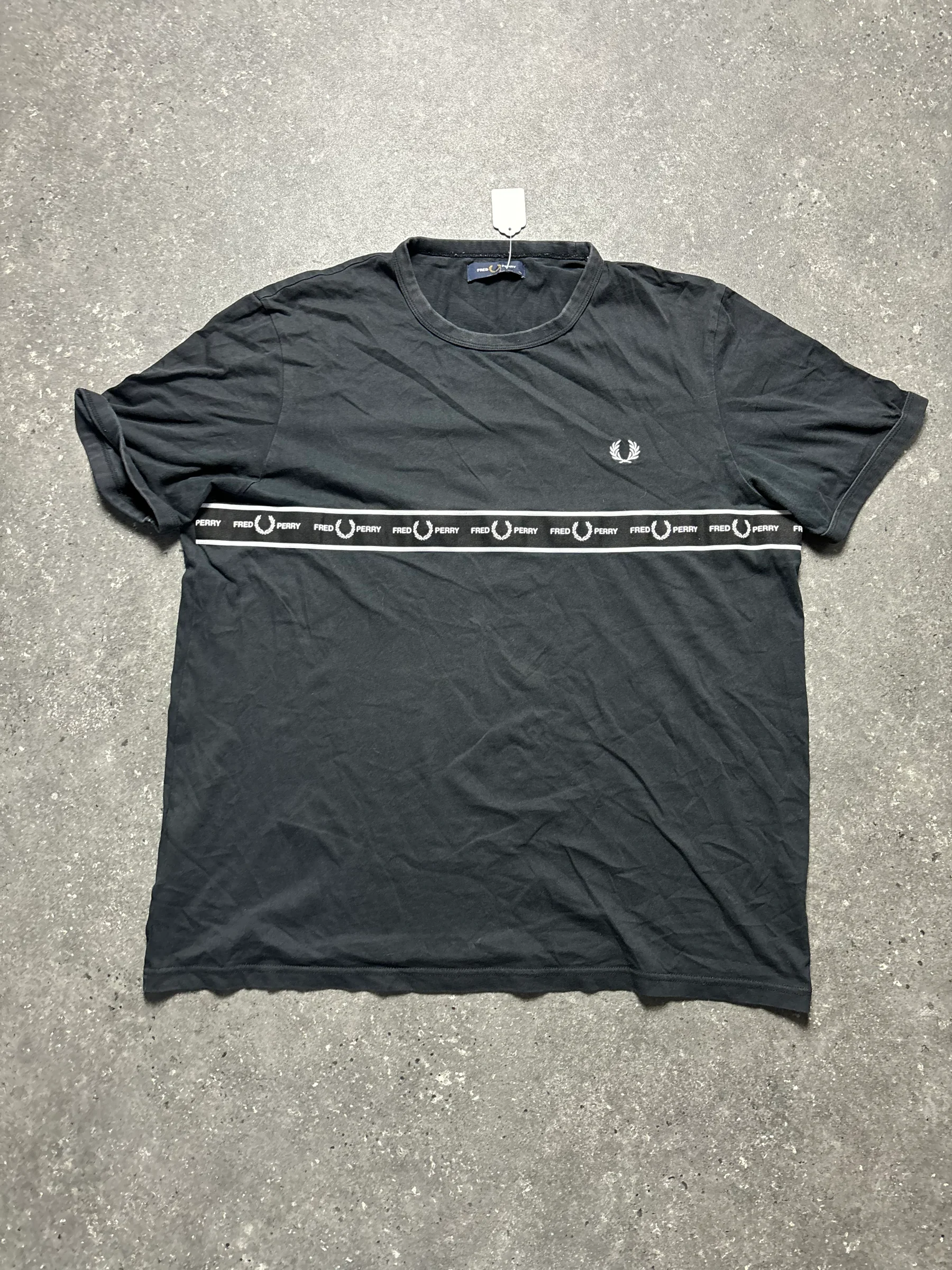 Fred Perry Shirt (XL)