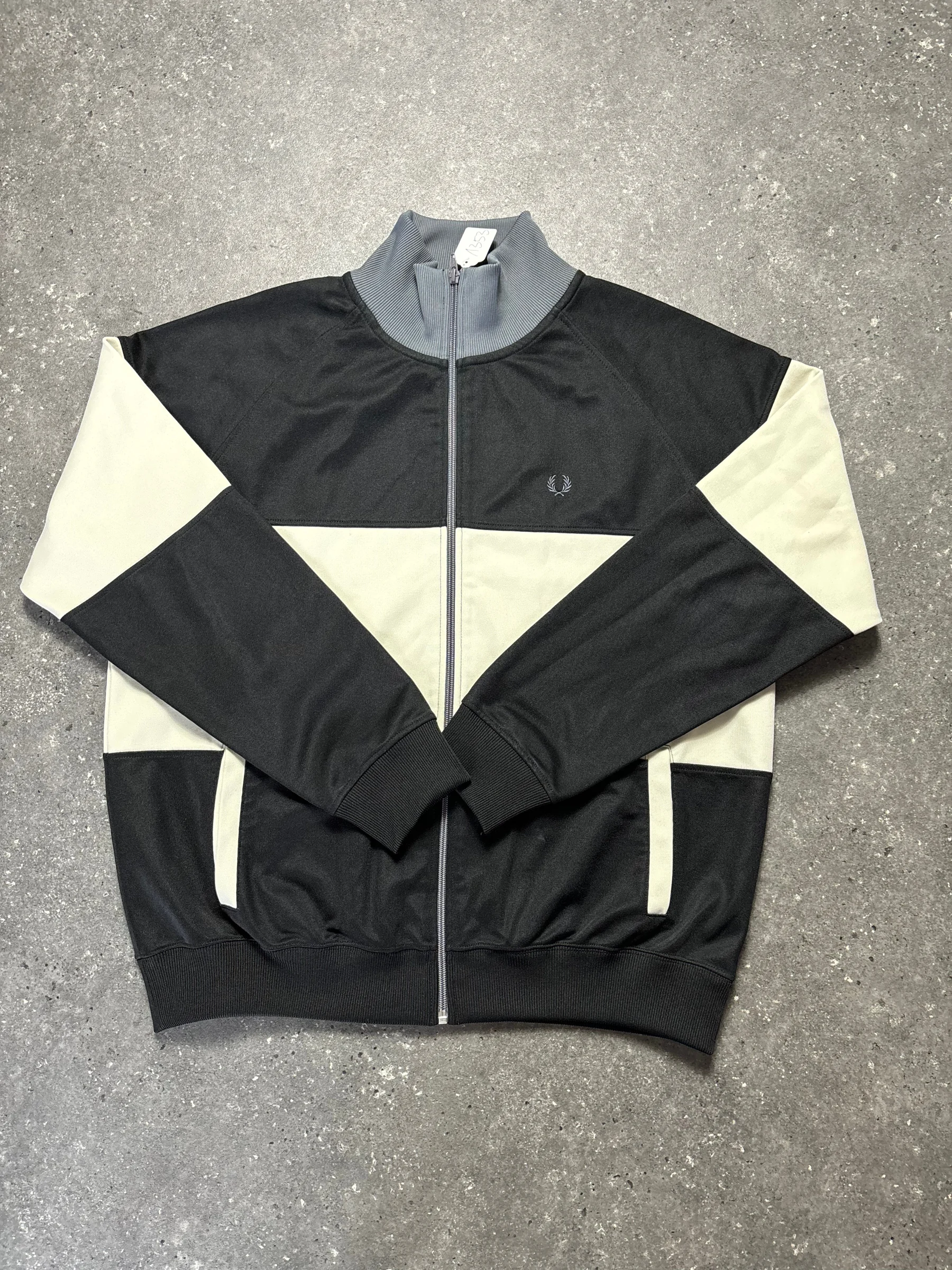 Fred Perry Jacke (XL)