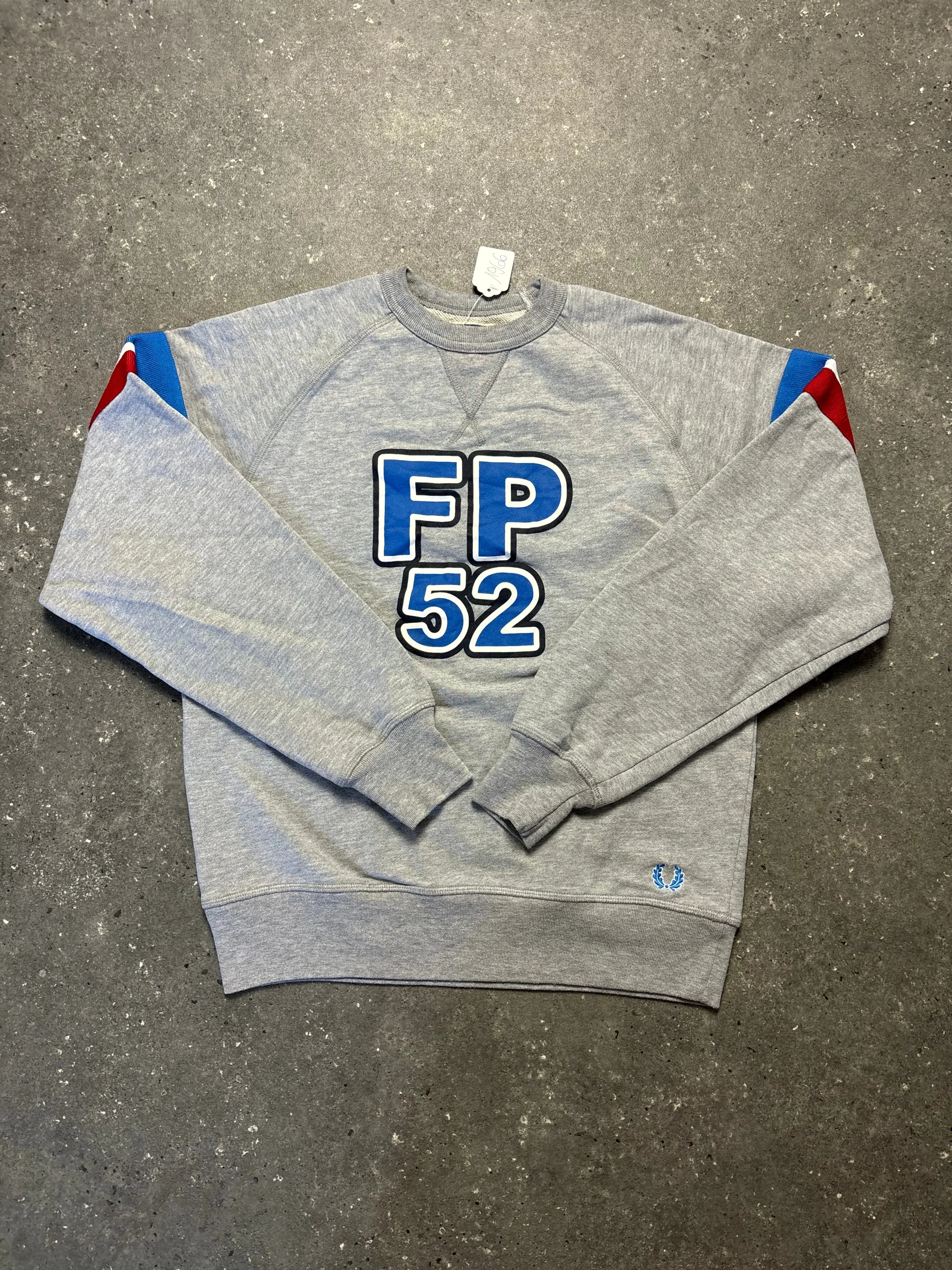 Fred Perry Sweater (M)