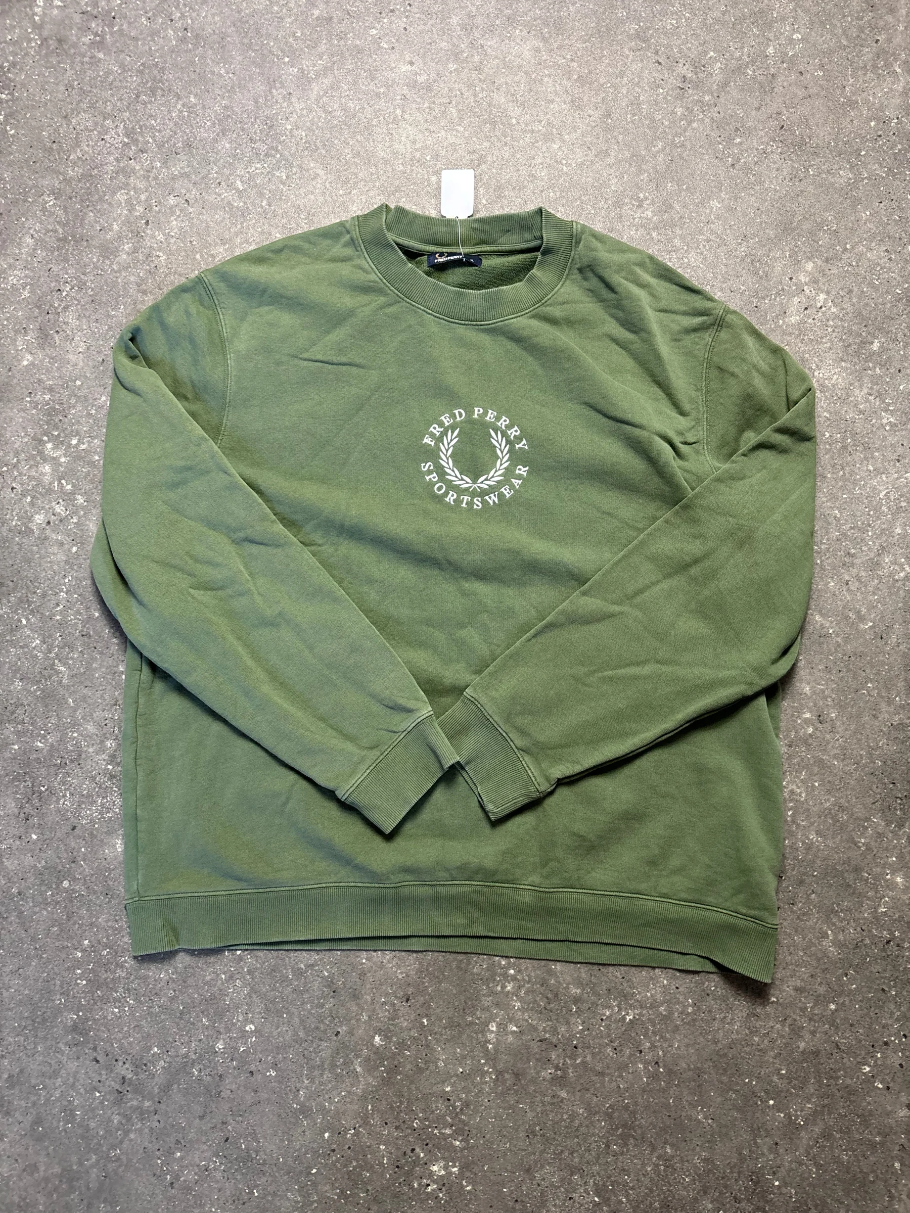 Fred Perry Sweater (XL)