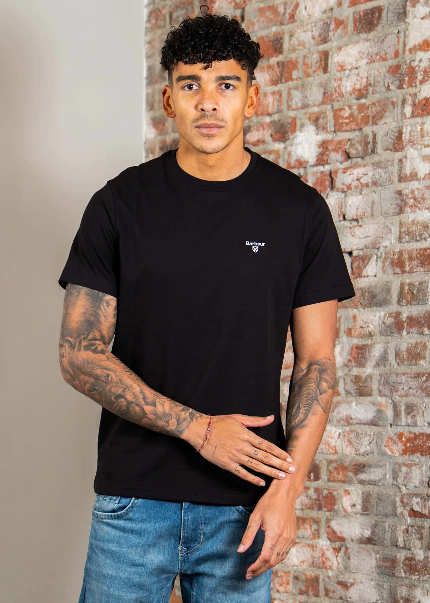 Essential sports tee - black